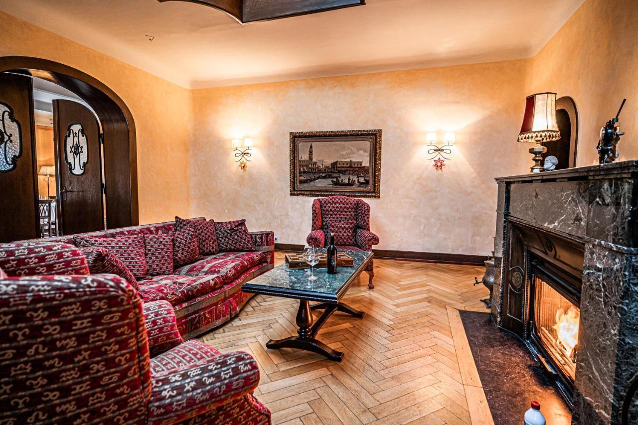 Villa Saar Castle - Cozy Mansion Near Vineyard à Serrig Extérieur photo